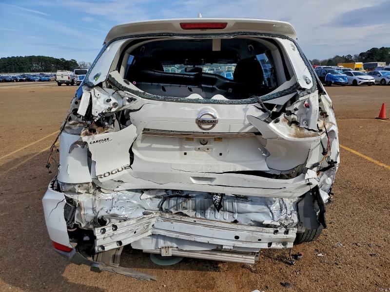 Фото 6 - NISSAN ROGUE