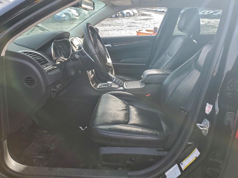 Фото 7 - CHRYSLER 300