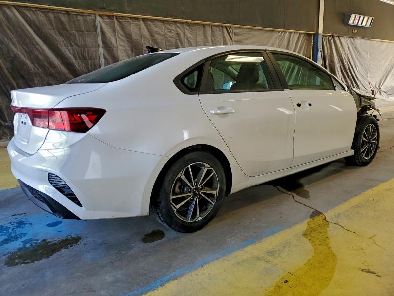 Фото 3 - KIA FORTE