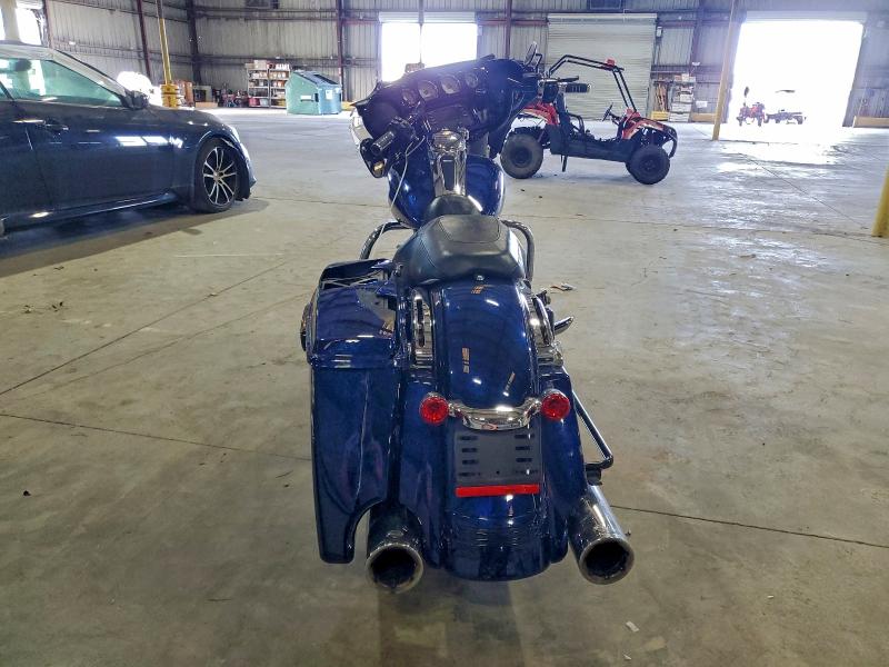 HARLEY-DAVIDSON FL 2014