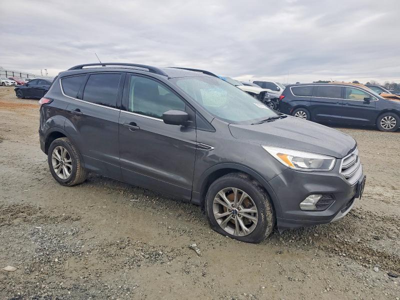 Фото 4 - FORD ESCAPE