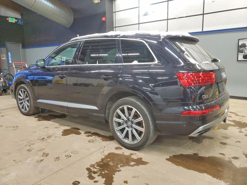 Фото 2 - AUDI Q7