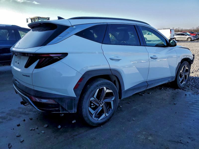 Фото 3 - HYUNDAI TUCSON