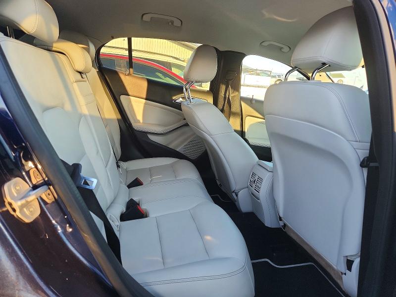 Фото 10 - MERCEDES-BENZ GLA-CLASS