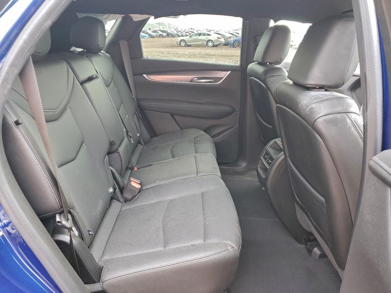 Фото 11 - CADILLAC XT5