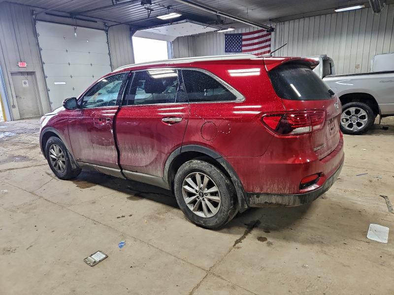 Фото 2 - KIA SORENTO