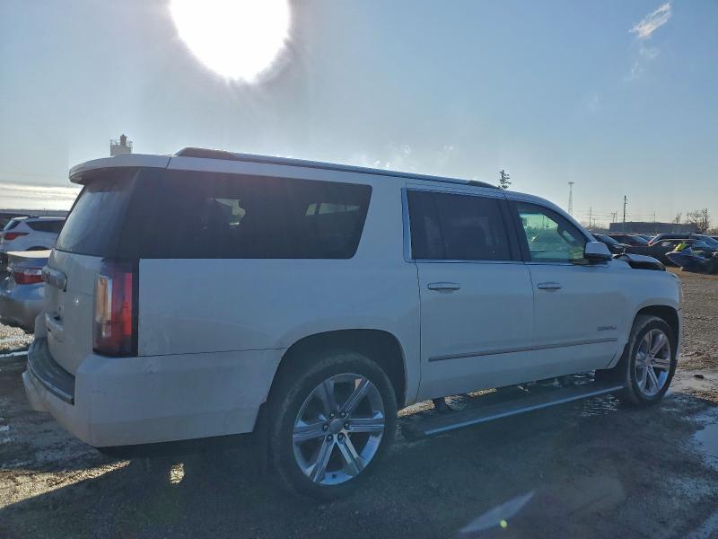 Фото 3 - GMC YUKON