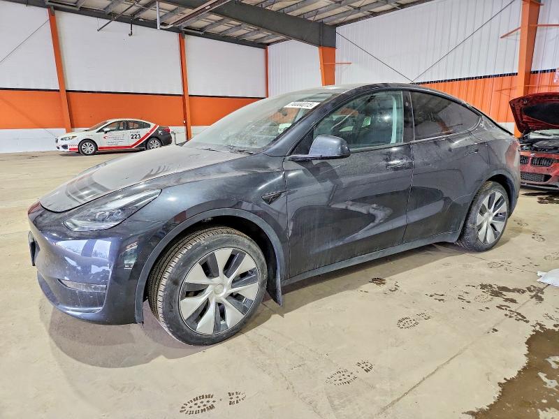 Фото 1 - TESLA MODEL Y