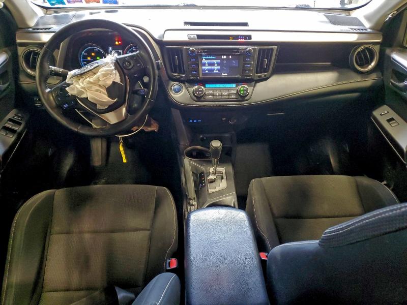 Фото 8 - TOYOTA RAV4