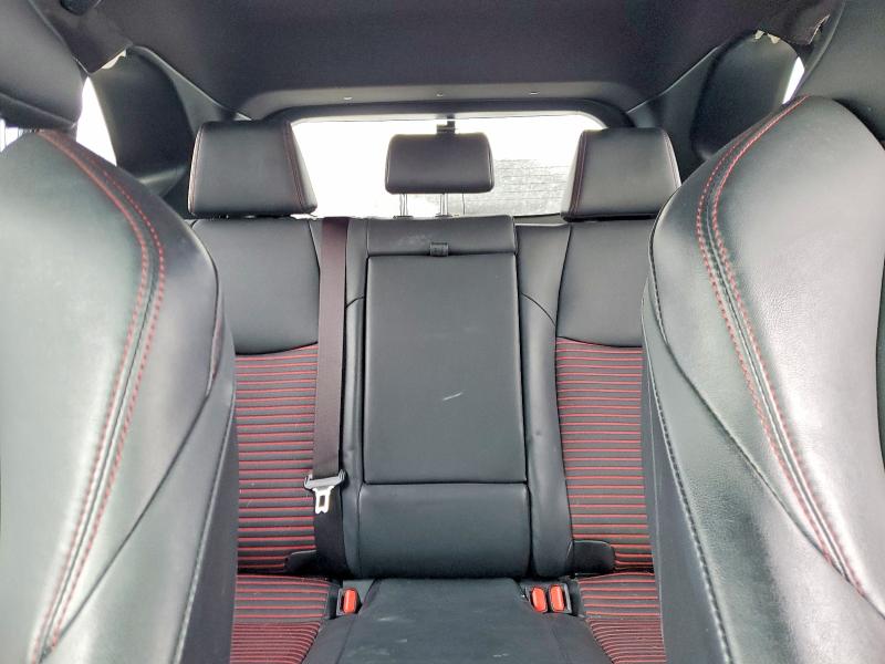 Фото 10 - TOYOTA RAV4