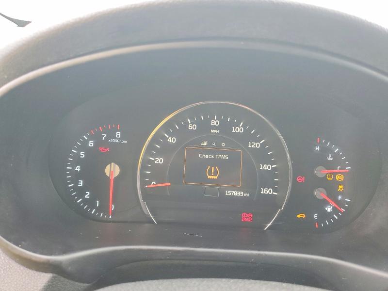 Фото 9 - KIA SORENTO