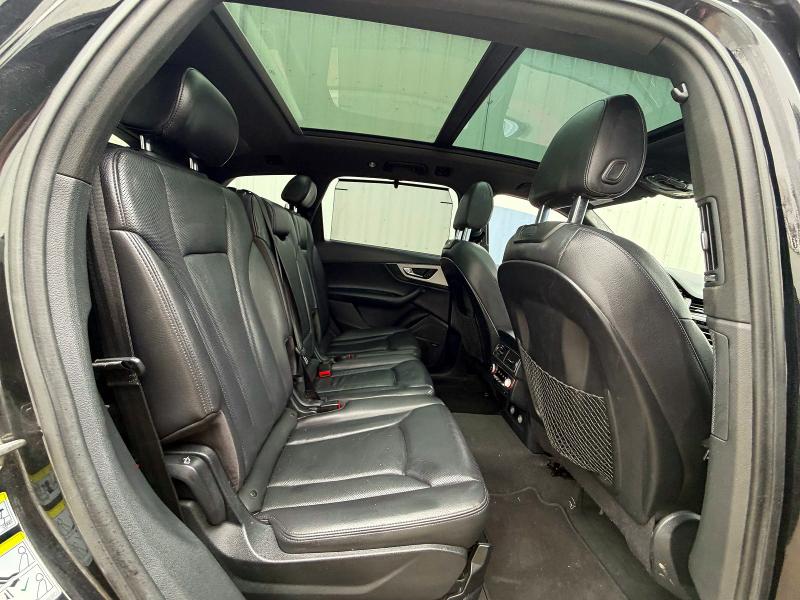 Фото 6 - AUDI Q7