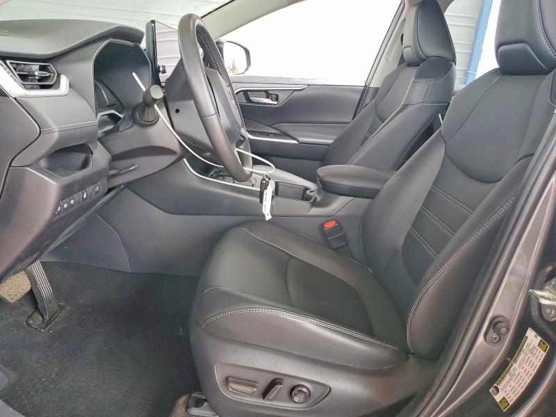 Фото 7 - TOYOTA RAV4