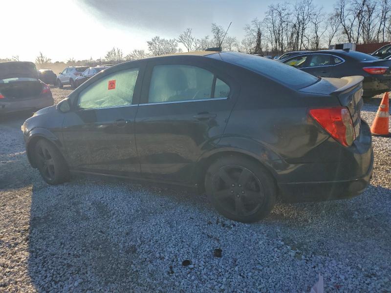 Фото 2 - CHEVROLET SONIC