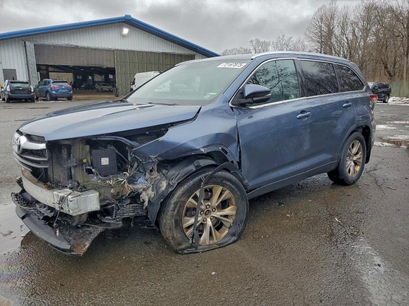 Фото 1 - TOYOTA HIGHLANDER