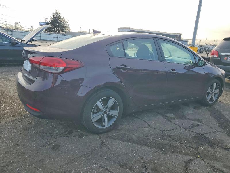 Фото 3 - KIA FORTE