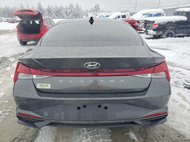 Фото 6 - HYUNDAI ELANTRA