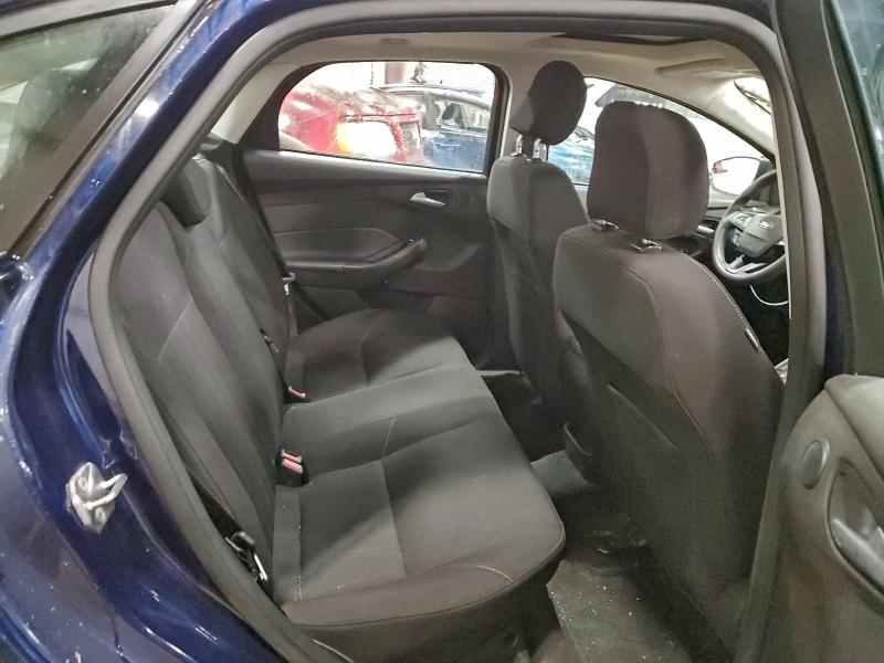 Фото 10 - FORD FOCUS