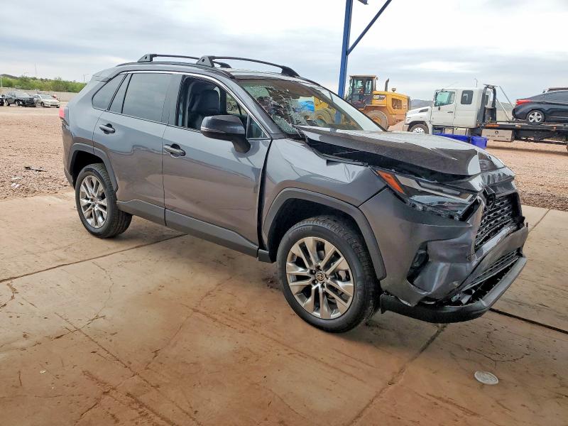 Фото 4 - TOYOTA RAV4