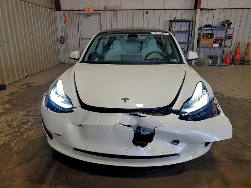 Фото 5 - TESLA MODEL 3