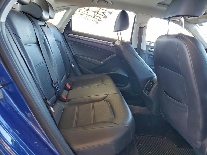 Фото 10 - VOLKSWAGEN PASSAT