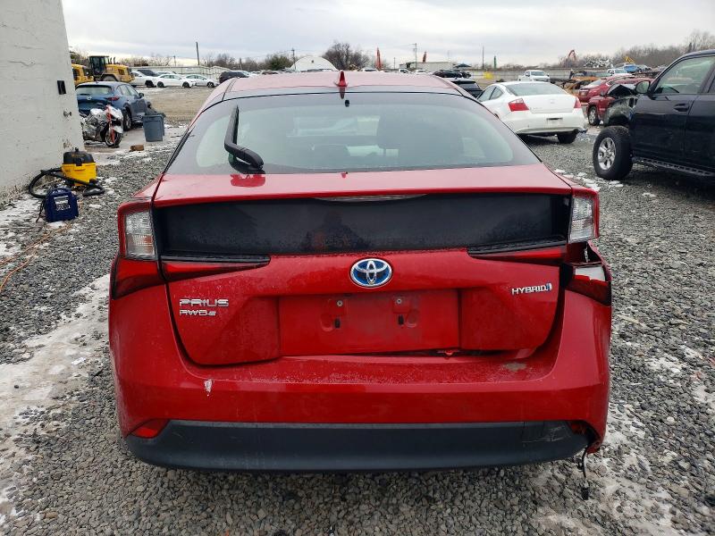 Фото 6 - TOYOTA PRIUS