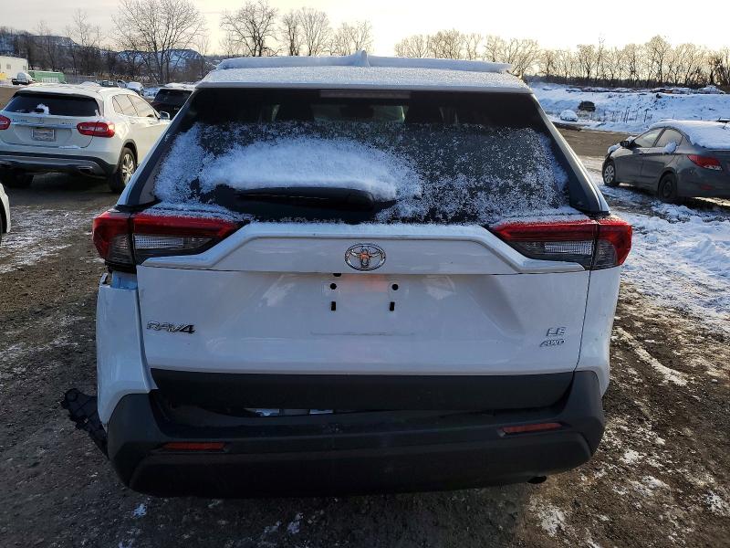 Фото 6 - TOYOTA RAV4