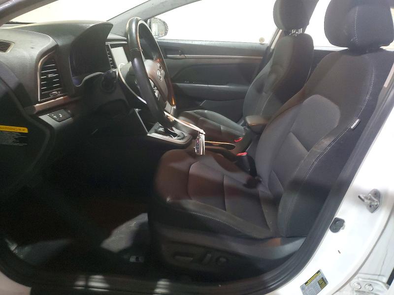 Фото 7 - HYUNDAI ELANTRA