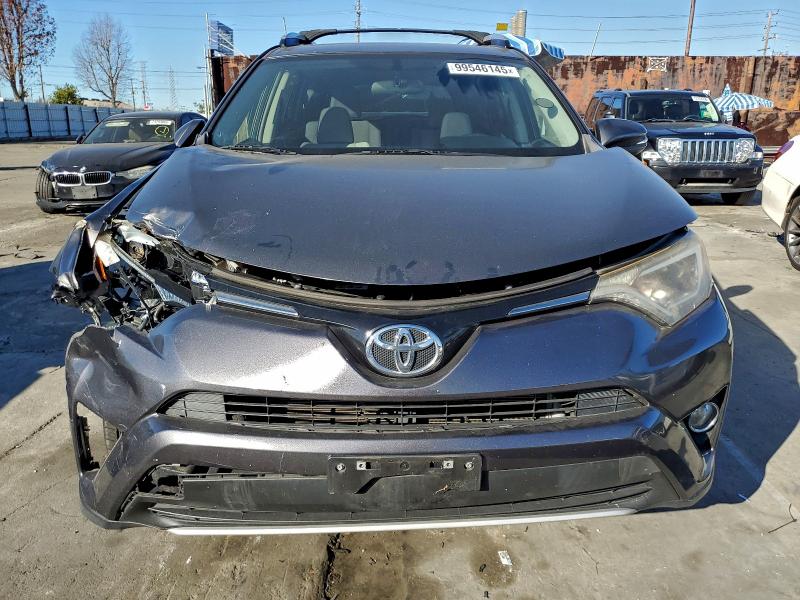 Фото 5 - TOYOTA RAV4