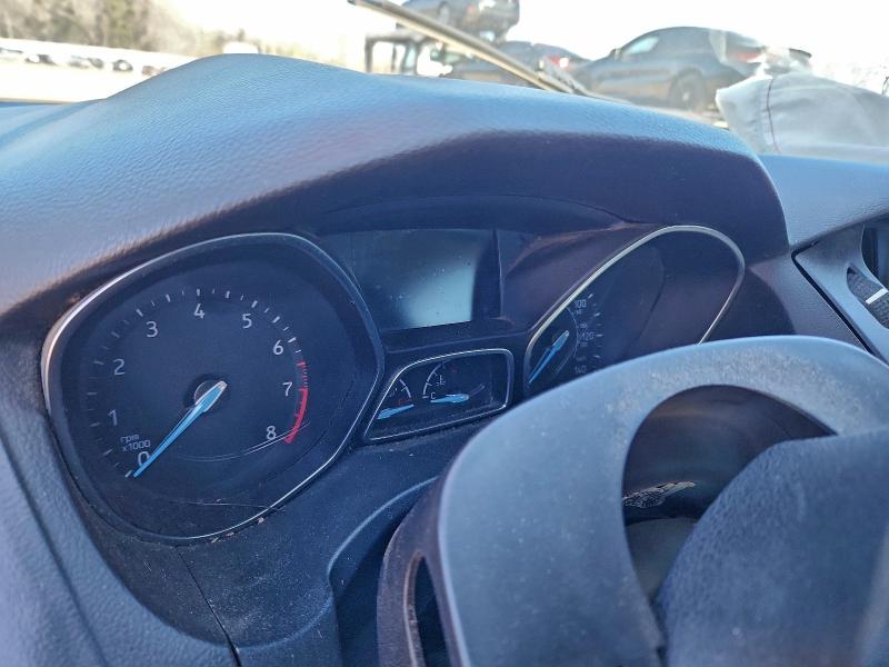 Фото 9 - FORD FOCUS