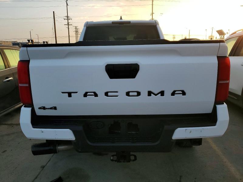 Фото 6 - TOYOTA TACOMA