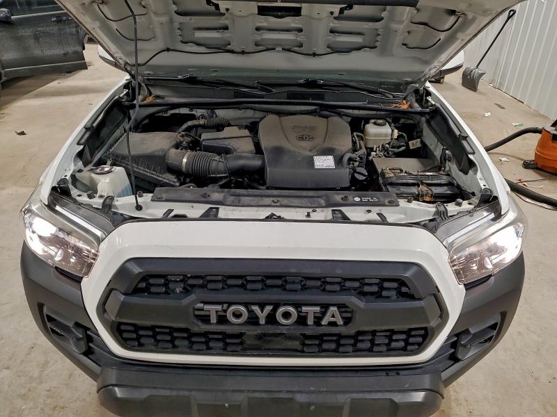 Фото 11 - TOYOTA TACOMA