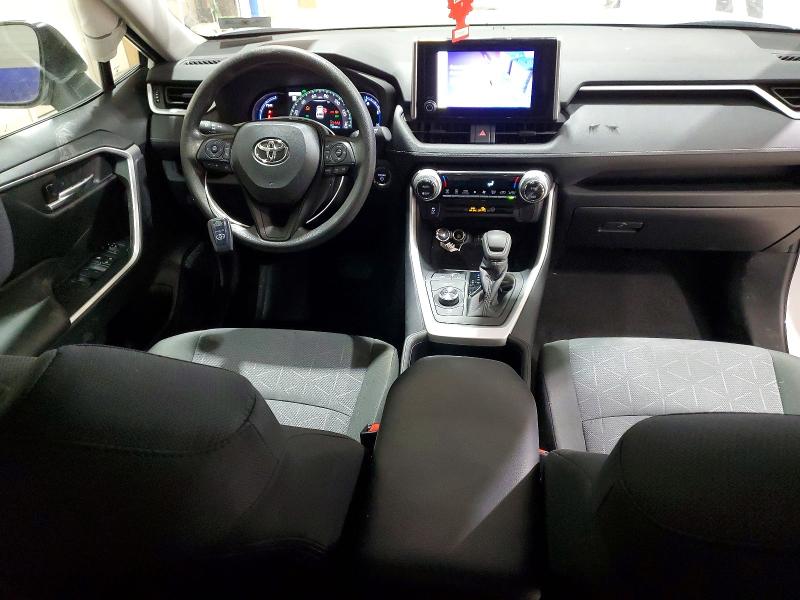 Фото 8 - TOYOTA RAV4