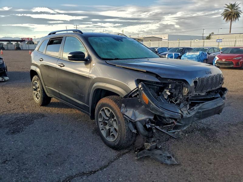 Фото 4 - JEEP CHEROKEE