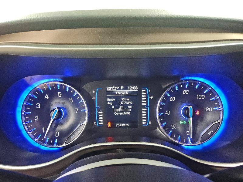 Фото 9 - CHRYSLER MINIVAN