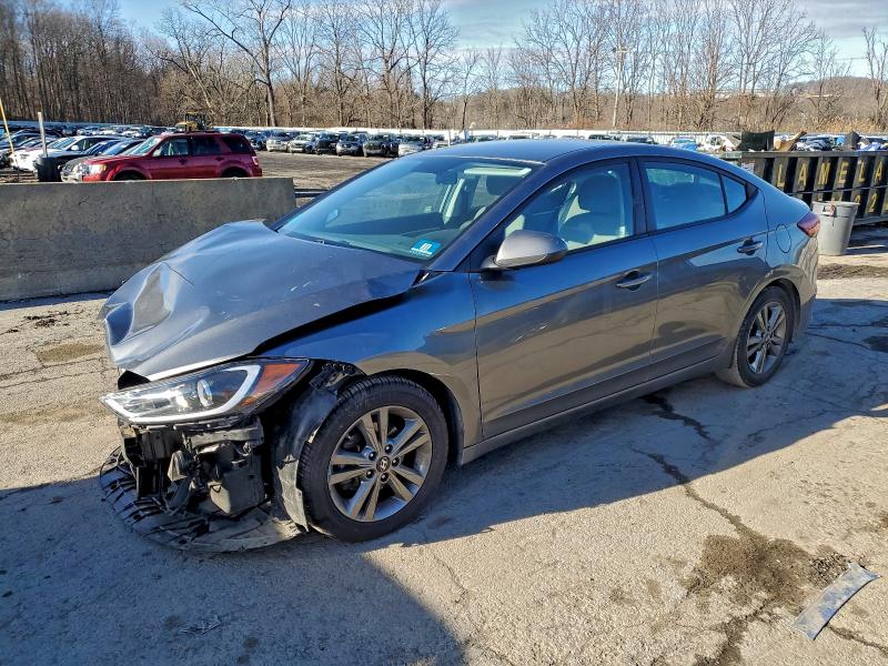 Фото 1 - HYUNDAI ELANTRA