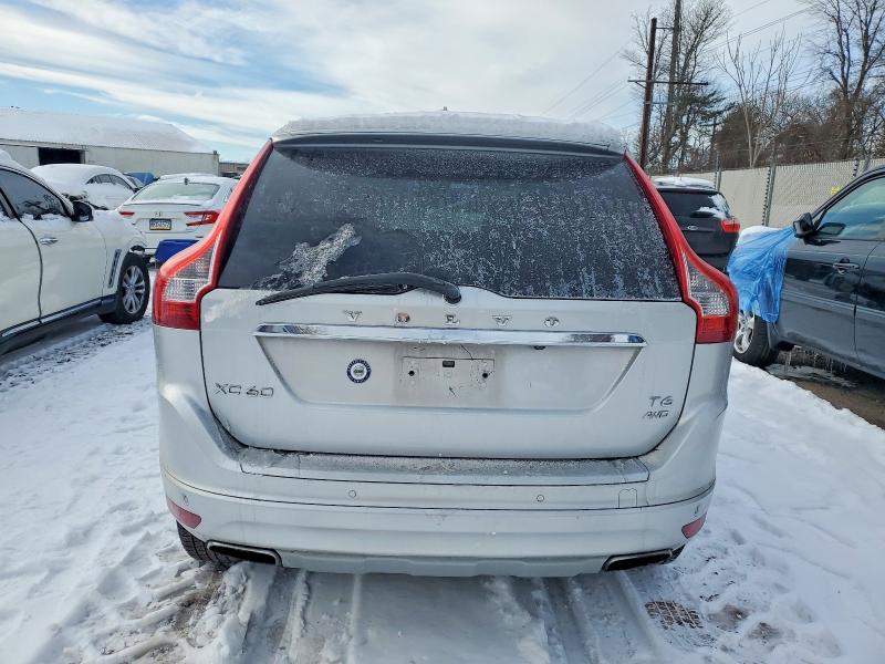 Фото 6 - VOLVO XC60