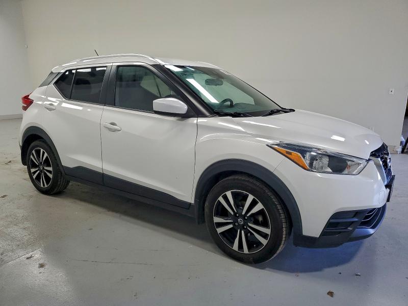 Фото 4 - NISSAN KICKS