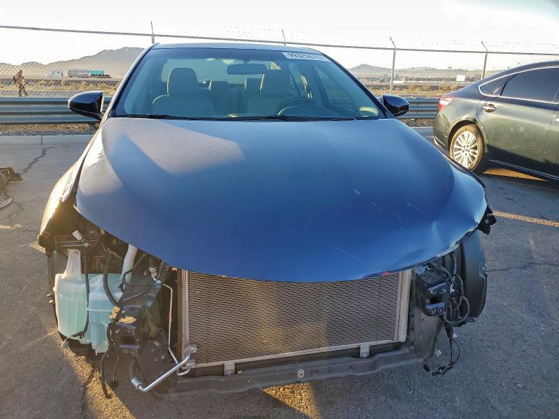 Фото 5 - TOYOTA CAMRY