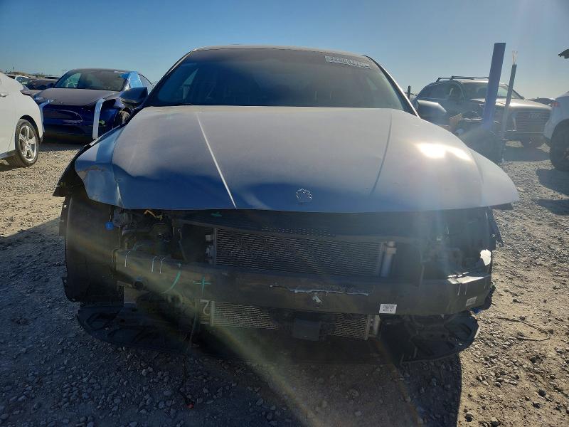 Фото 5 - HYUNDAI ELANTRA