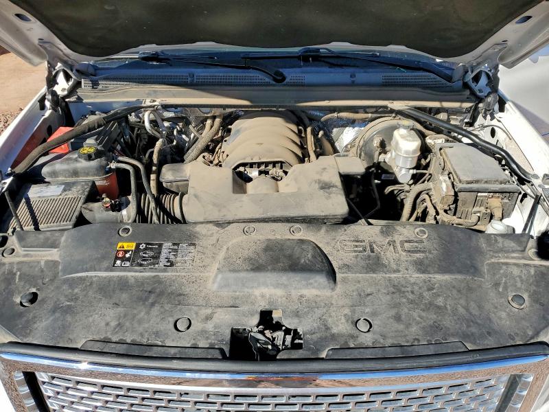 Фото 12 - GMC YUKON