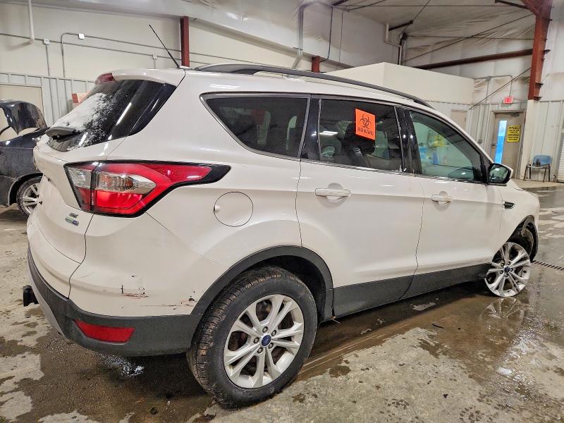 Фото 3 - FORD ESCAPE
