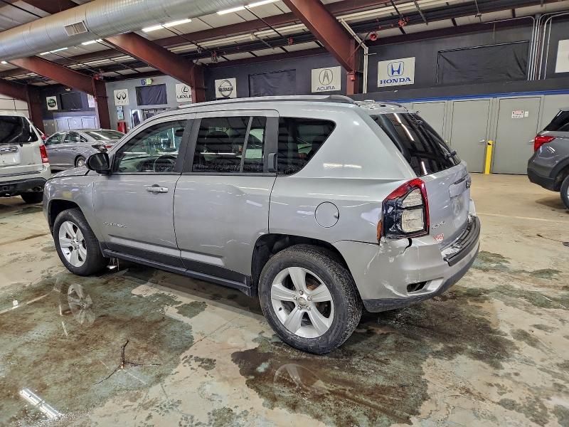 Фото 2 - JEEP COMPASS