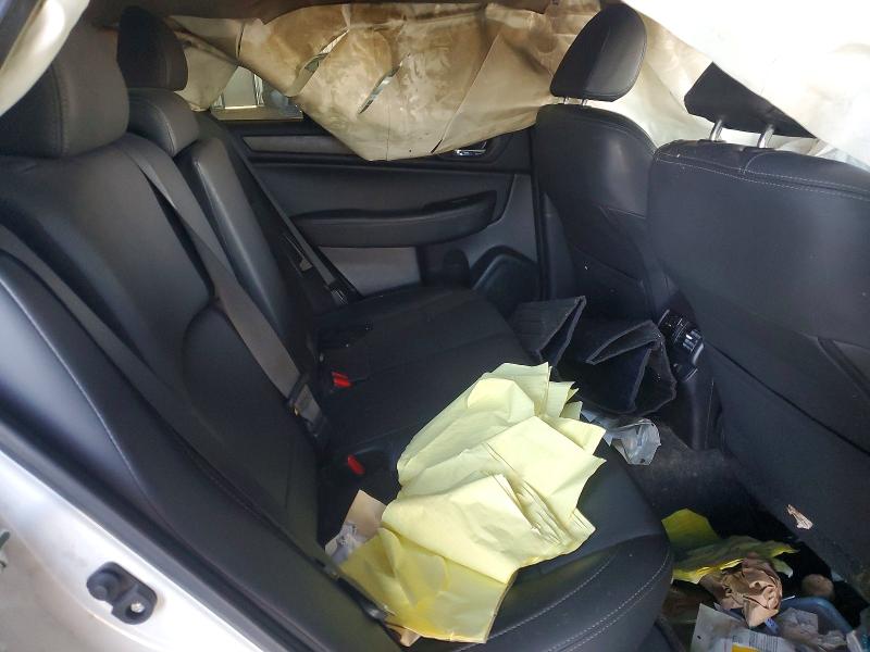 Фото 10 - SUBARU OUTBACK