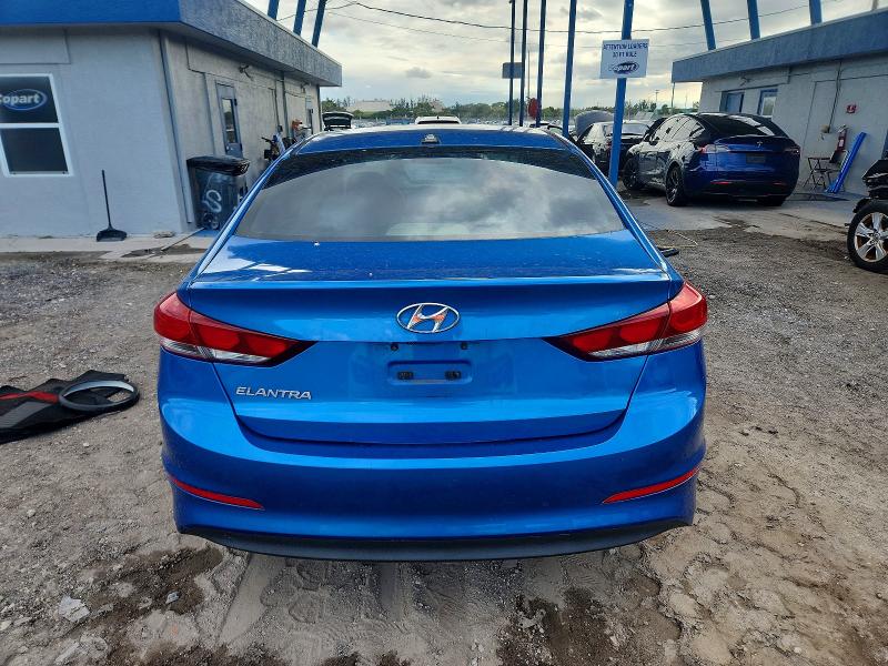Фото 6 - HYUNDAI ELANTRA