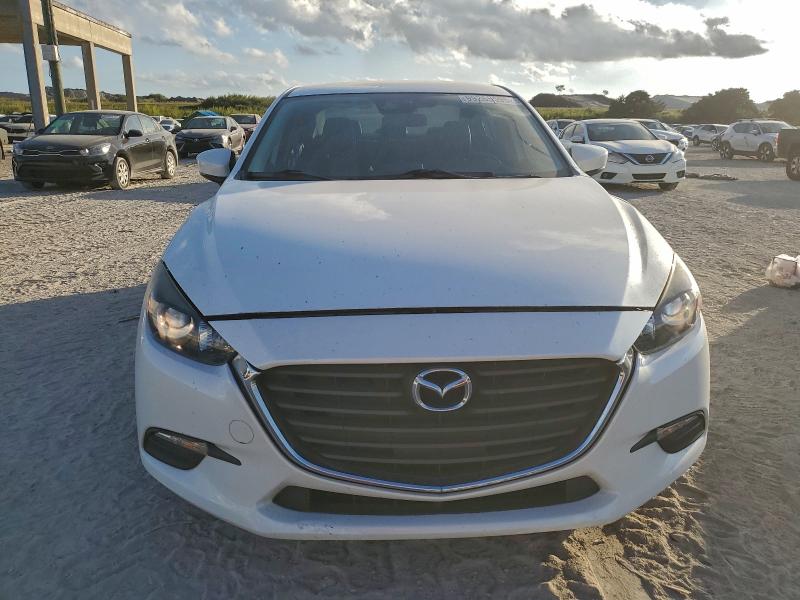 Фото 5 - MAZDA 3