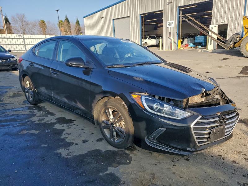 Фото 4 - HYUNDAI ELANTRA