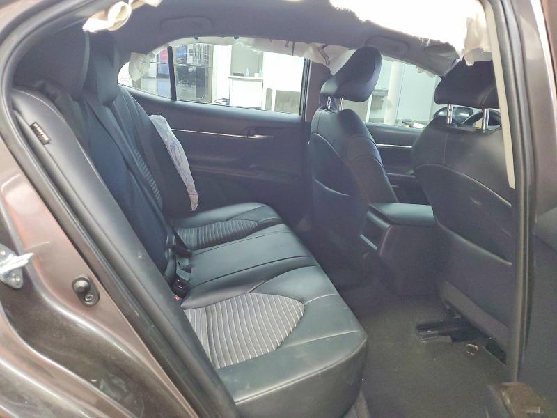 Фото 10 - TOYOTA CAMRY