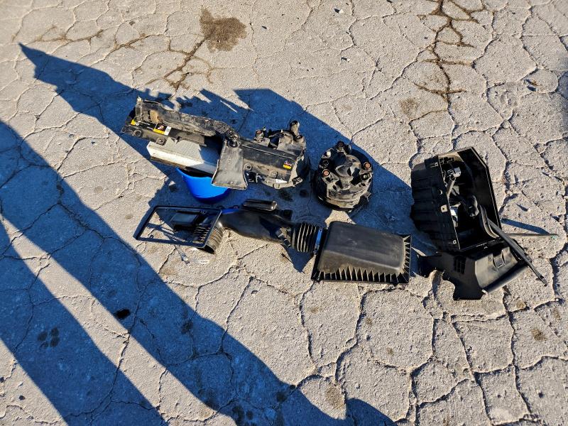 Фото 12 - JEEP GLADIATOR