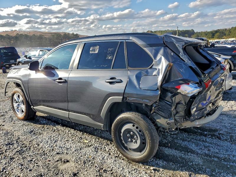 Фото 2 - TOYOTA RAV4